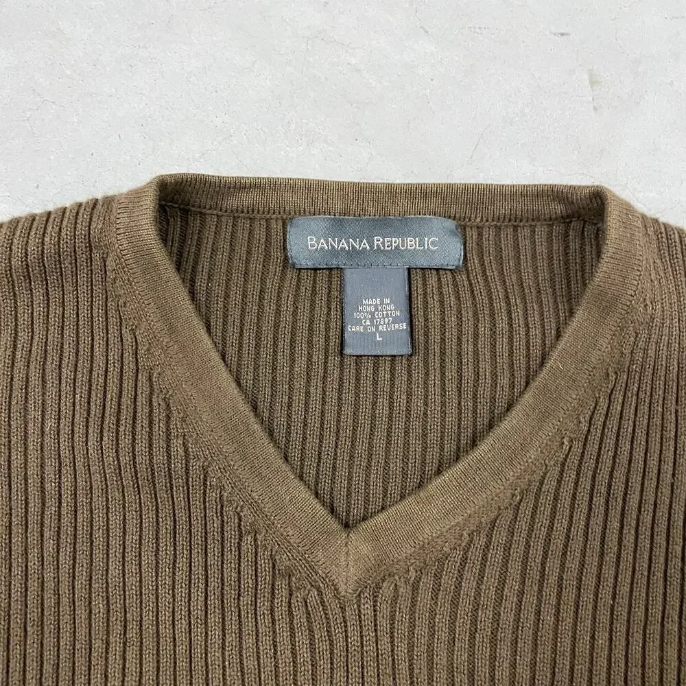 Y2K v-neck banana republic ribbed t-shirt